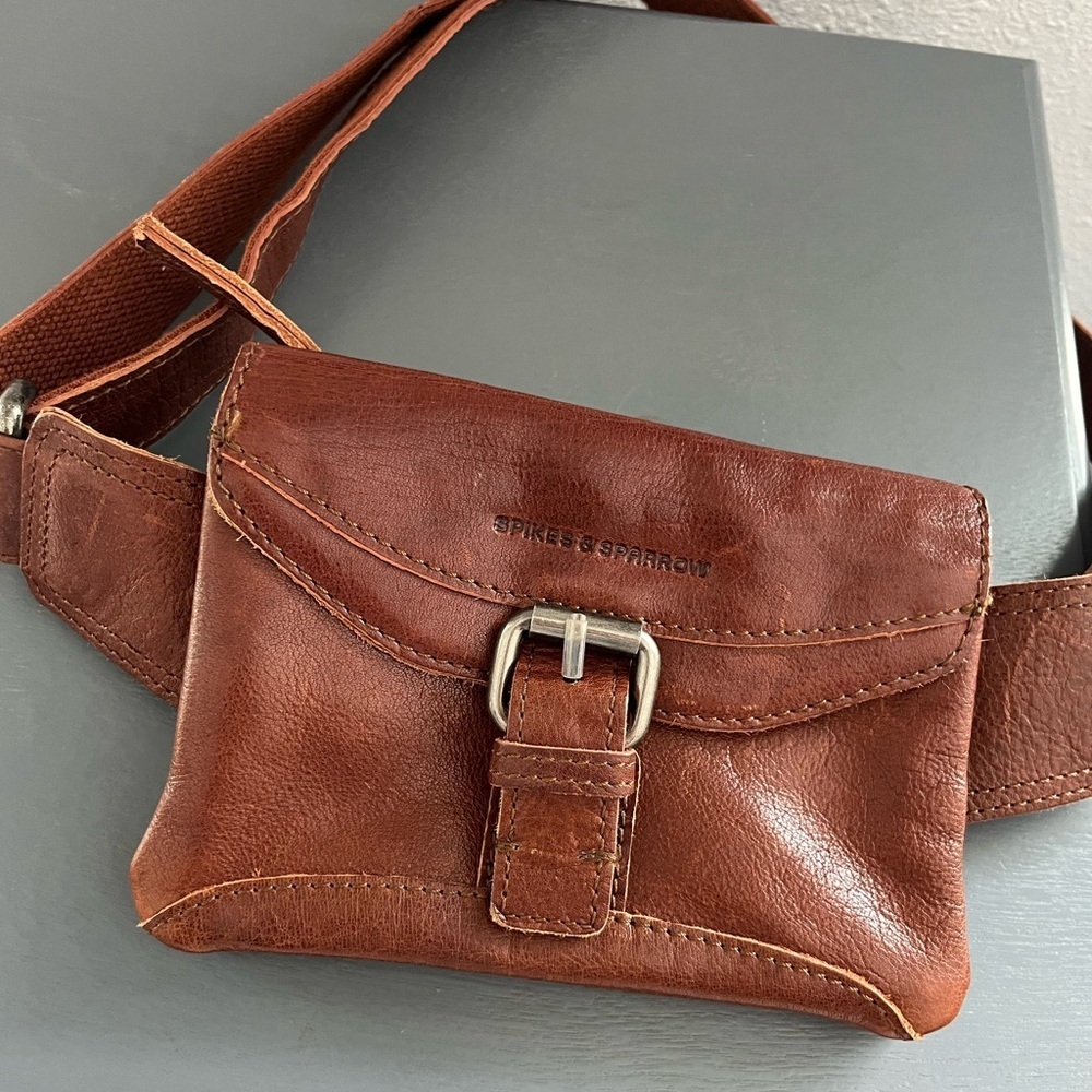 Spike & Sparrow Genuine Leather Brown Belt Bag